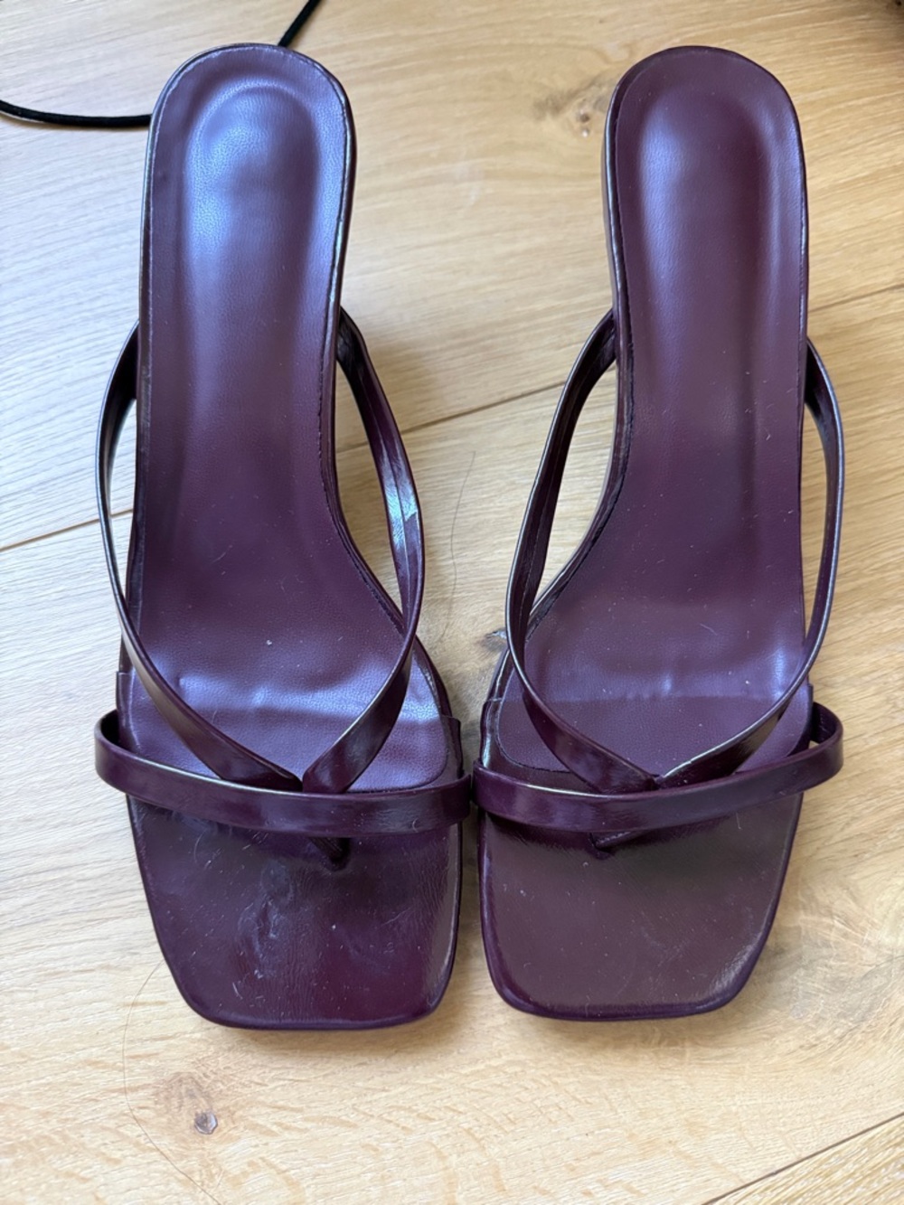 Women's Burgundy Strappy Square-Toe Slide Sandals
